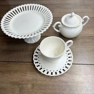 4 Piece Cottage Gracie China Tea Set Heirloom Collection Fine White Porcelain